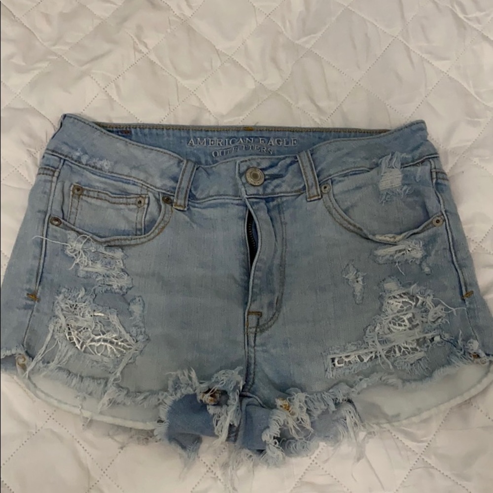 Cutoff shorts